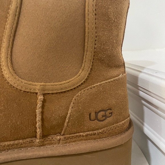 Platform Ugg Boots - Picture 2 of 5